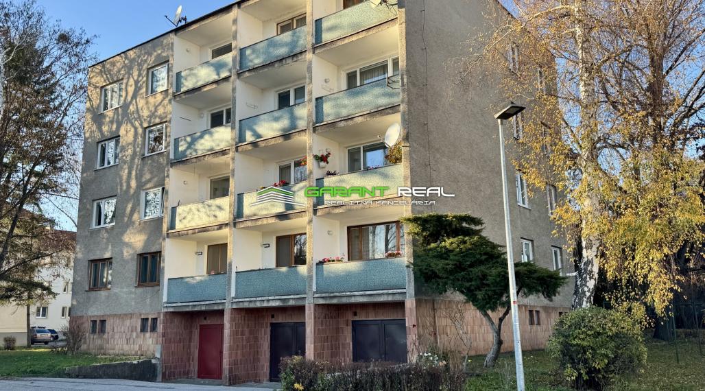 GARANT REAL - predaj 3-izbový tehlový byt 90 m2 s 2 loggiami, Prešov, Sídlisko II, Nábrežná ul.