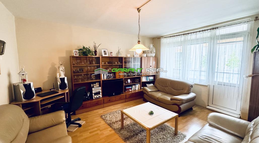 GARANT REAL - prenájom 2-izbový byt 52 m2 s loggiou, zariadený, po rekonštrukcii, Prešov, Sekčov, Karpatská