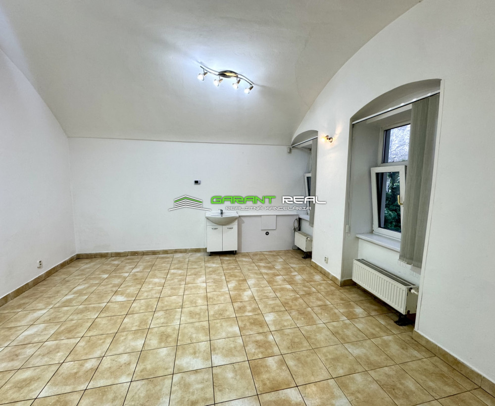 GARANT REAL - prenájom kancelársky priestor 60 m2, prízemie, Prešov, Hlavná ulica