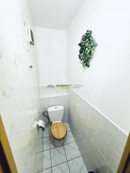 GARANT REAL - prenájom 3-izbový byt 70 m2 s loggiou 4,75, zariadený, po rekonštrukcii, Prešov, centrum, Hviezdoslavova ul.