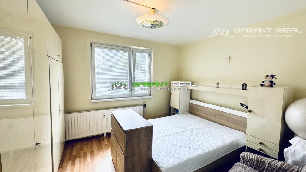 GARANT REAL - prenájom 3-izbový byt 70 m2 s loggiou 4,75, zariadený, po rekonštrukcii, Prešov, centrum, Hviezdoslavova ul.