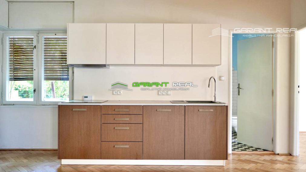 GARANT REAL - prenájom prízemie v rodinnom dome 140 m2, 4 izby + príslušenstvo, Košice - Juh, Rázusova ulica