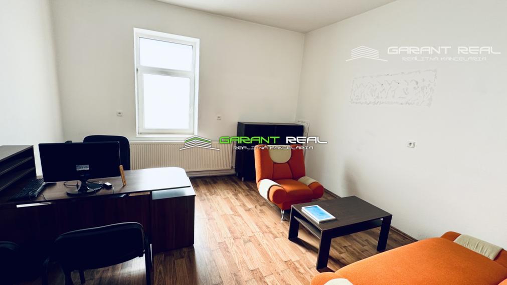 GARANT REAL - prenájom klimatizovaný, zariadený obchodný priestor, resp. priestor na služby, 195 m2, s parkovaním, Prešov, Masarykova ul.