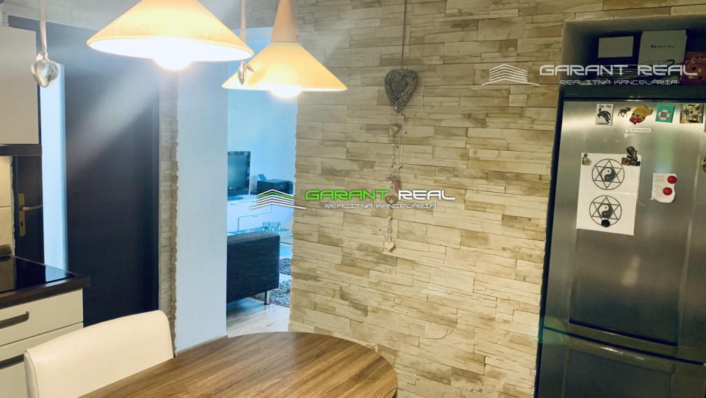GARANT REAL - predaj 3-izbový byt 56 m2, s balkónom, po čiastočnej rekonštrukcii, Prešov, Sídlisko duklianskych hrdinov