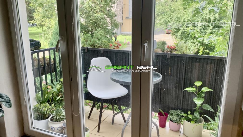 GARANT REAL - predaj 3-izbový byt 56 m2, s balkónom, po čiastočnej rekonštrukcii, Prešov, Sídlisko duklianskych hrdinov