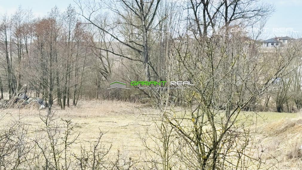 GARANT REAL - predaj stavebný pozemok 600 m2/ 2370 m2, Veľký Šariš, Kanaš