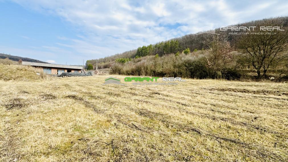 GARANT REAL - predaj stavebný pozemok 600 m2/ 2370 m2, Veľký Šariš, Kanaš