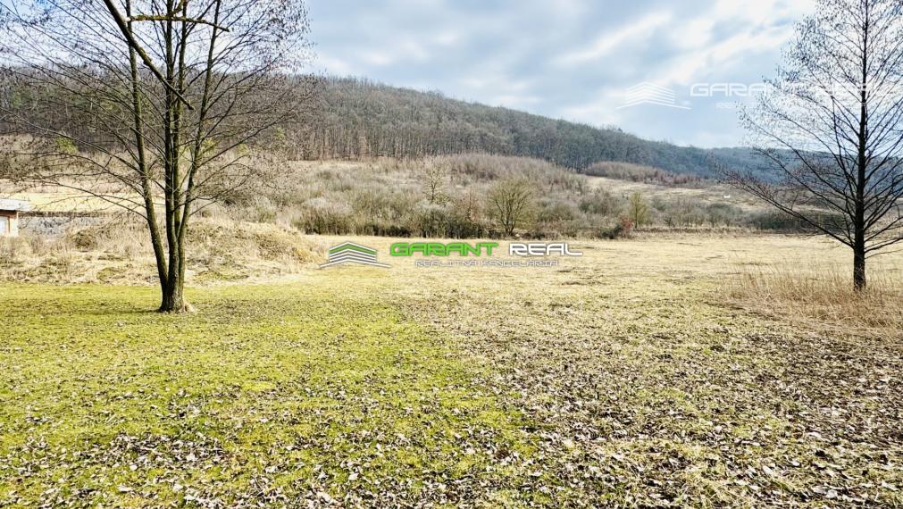 GARANT REAL - predaj stavebný pozemok 600 m2/ 2370 m2, Veľký Šariš, Kanaš