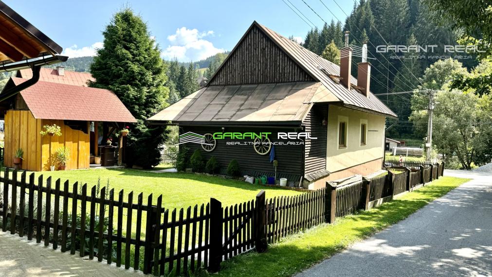 GARANT REAL - predaj chalupa / rodinný dom, obec Zázrivá, časť Havrania, pozemok 615 m2, okr. Dolný Kubín
