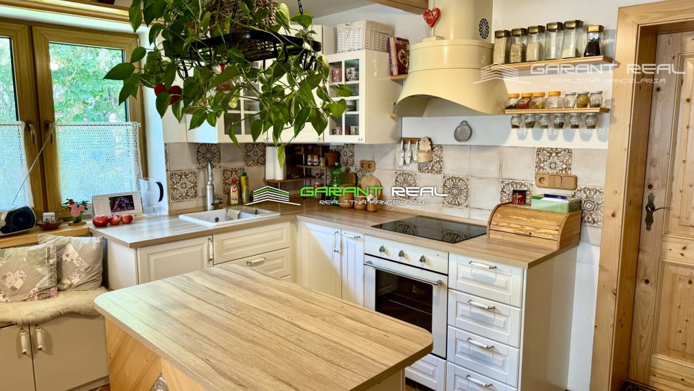 GARANT REAL - predaj chalupa / rodinný dom, obec Zázrivá, časť Havrania, pozemok 615 m2, okr. Dolný Kubín