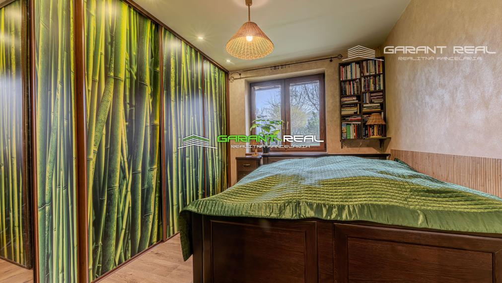 GARANT REAL - Rodinný dom v Záborskom – kvalitná tehlová stavba s krásnou záhradou a flexibilnou dispozíciou