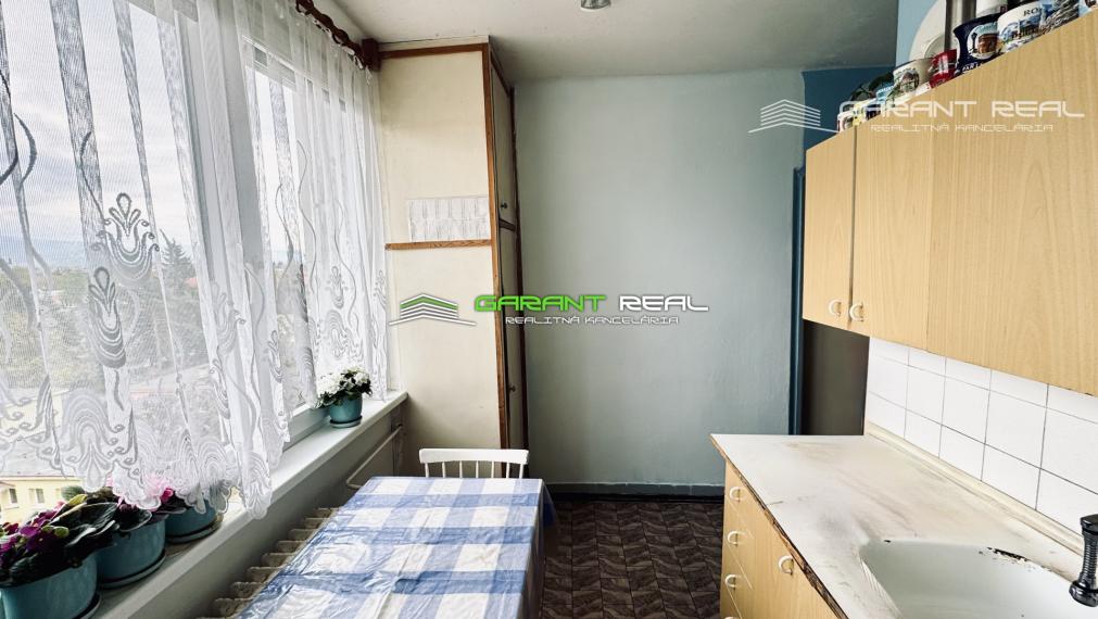 GARANT REAL - predaj 3-izbový byt 67 m2 s loggiou 4 m2, Októbrová ulica, Sídlisko II, Prešov