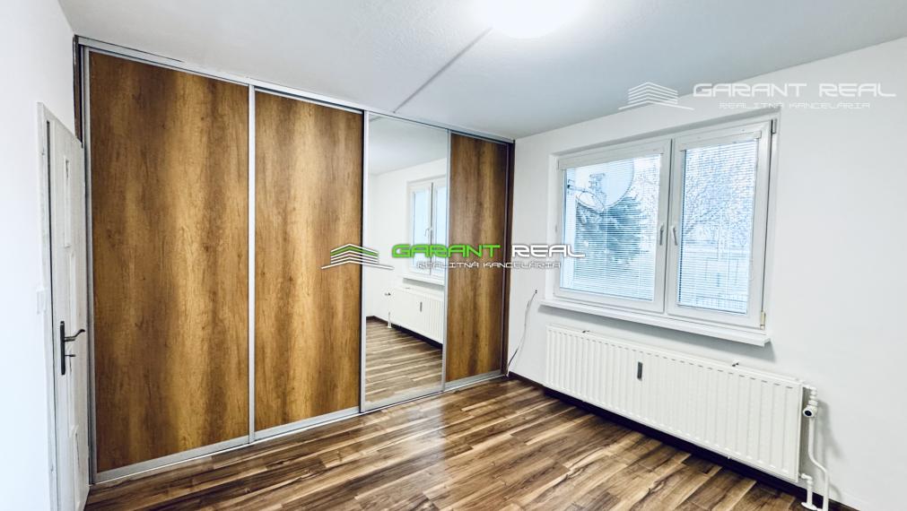 GARANT REAL - prenájom 3-izbový byt, čiastočne zariadený, 72 m2, s loggiou, L. Novomeského, Prešov - Sekčov