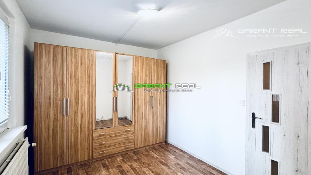 GARANT REAL - prenájom 3-izbový byt, čiastočne zariadený, 72 m2, s loggiou, L. Novomeského, Prešov - Sekčov