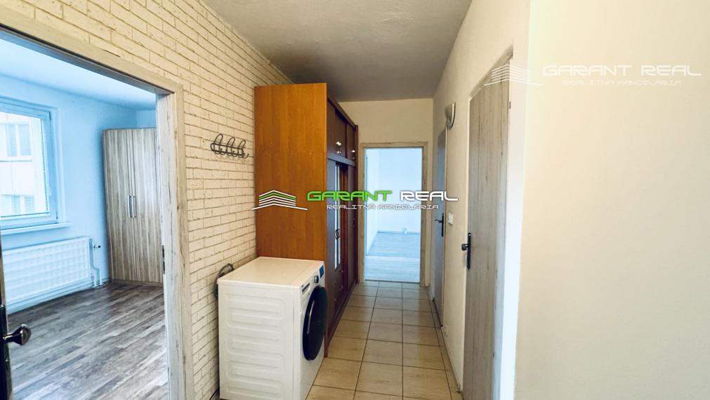 GARANT REAL - prenájom 3-izbový byt, čiastočne zariadený, 72 m2, s loggiou, L. Novomeského, Prešov - Sekčov