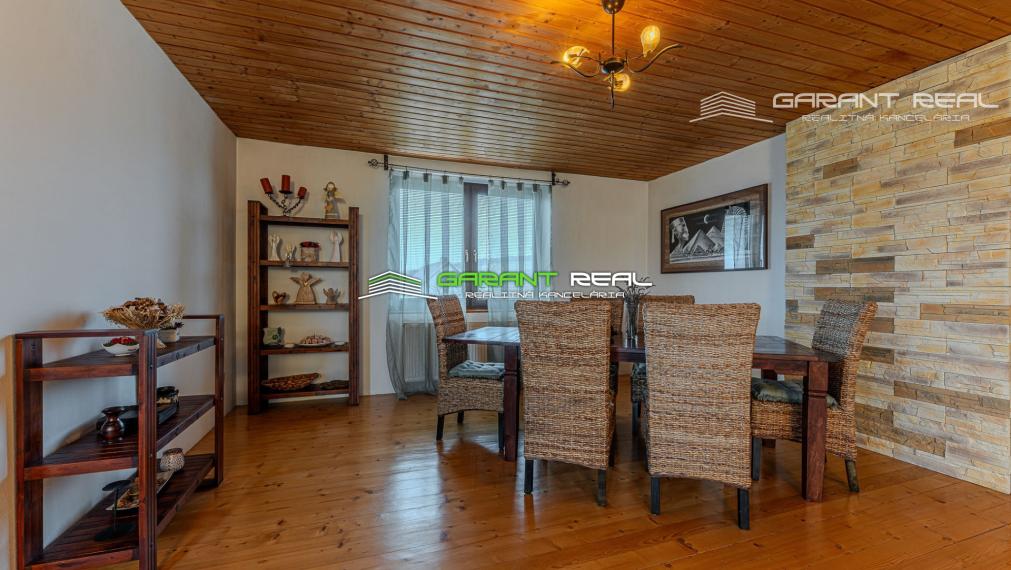 GARANT REAL - PRIESTRANNÝ TEHLOVÝ RODINNÝ DOM V TICHOM PROSTREDÍ S INVESTIČNÝM POTENCIÁLOM – PODHORANY