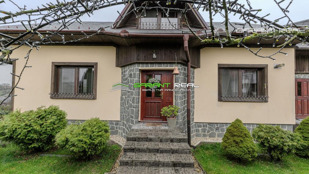 GARANT REAL - PRIESTRANNÝ TEHLOVÝ RODINNÝ DOM V TICHOM PROSTREDÍ S INVESTIČNÝM POTENCIÁLOM – PODHORANY