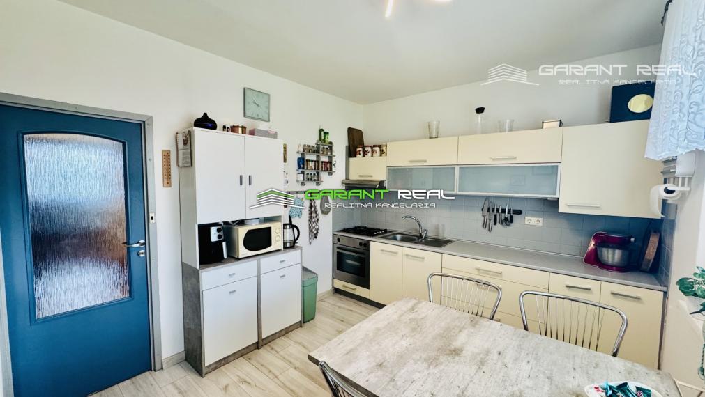 GARANT REAL - prenájom 1-izbový byt 43 m2, po rekonštrukcii, Prešov, Magurská ul.
