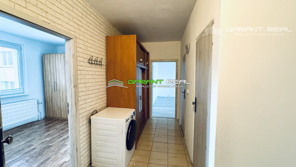 GARANT REAL - prenájom 3-izbový byt, čiastočne zariadený, 72 m2, s loggiou, L. Novomeského, Prešov - Sekčov