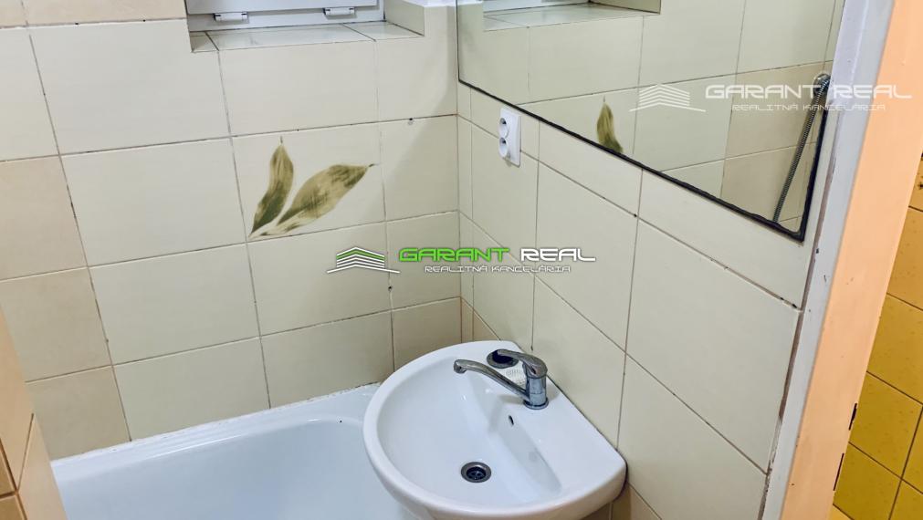 GARANT REAL - prenájom 2-izbový byt 68 m2, Železničiarska ulica, Prešov