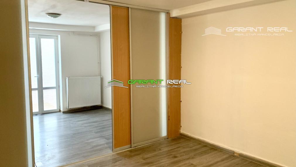 GARANT REAL - prenájom 2-izbový byt 68 m2, Železničiarska ulica, Prešov