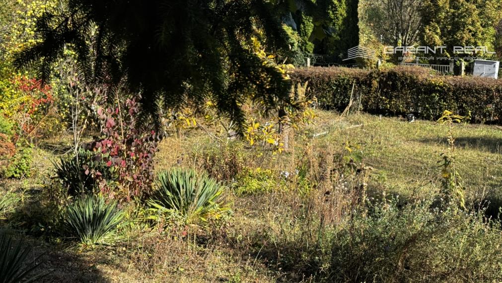 GARANT REAL - predaj záhradka 400 m2, s chatkou, vlastnou studňou a pivnicou, Prešov, Pod Wilec hôrkou