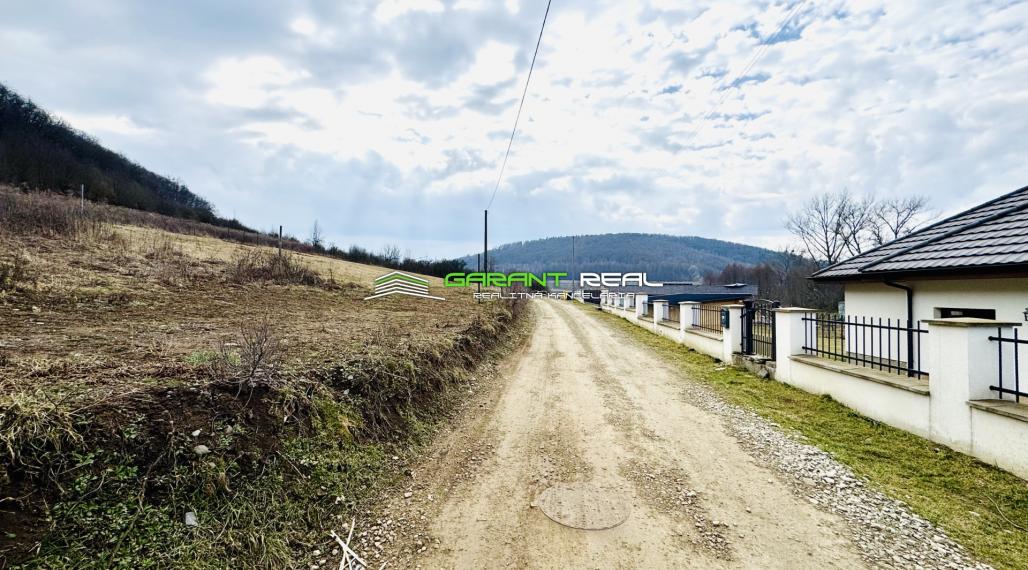 GARANT REAL - predaj stavebný pozemok 600 m2/ 2370 m2, Veľký Šariš, Kanaš